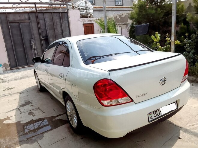 Nissan Sunny 2009, 165,000 km - 1.6 l - Bakı