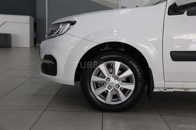 LADA (VAZ) Largus-17