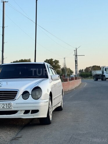 Mercedes E 220 d 1999, 500,000 km - 2.2 l - Beyləqan