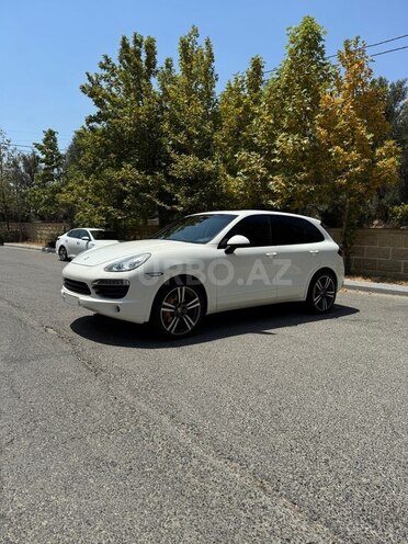 Porsche Cayenne-2
