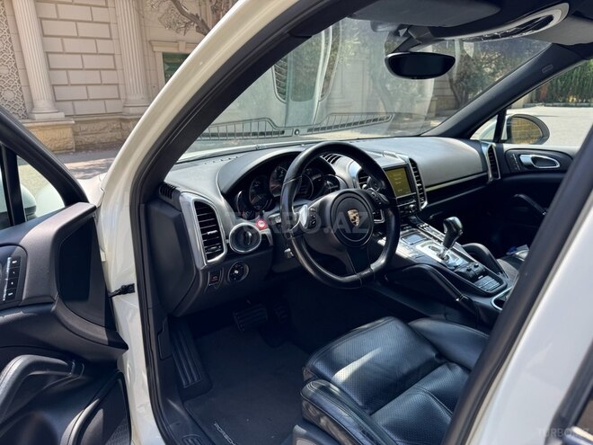 Porsche Cayenne-7