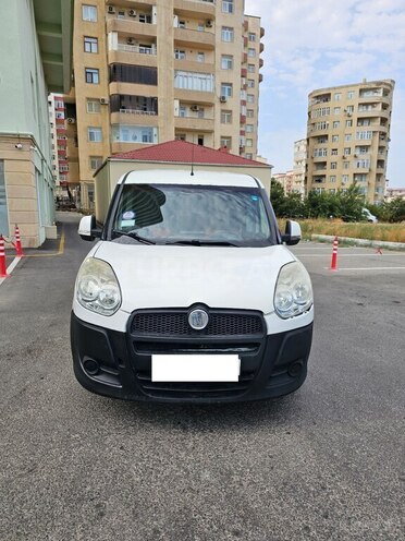 Fiat Doblo 2011, 215,000 km - 1.4 l - Bakı