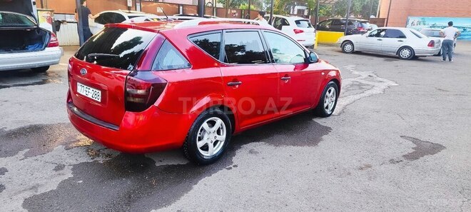Kia Ceed 2008, 240,000 km - 1.6 л - Gəncə