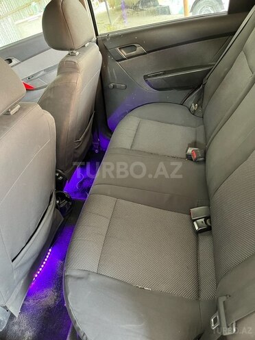 Chevrolet Aveo-15