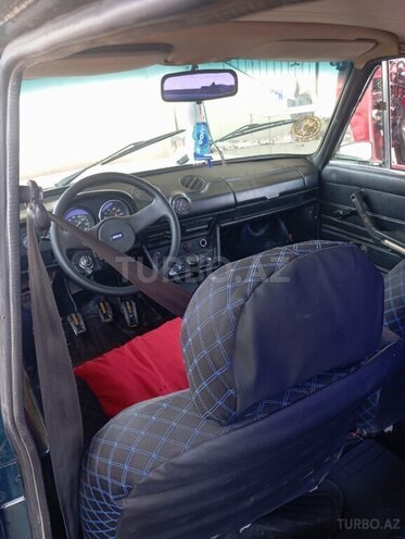 LADA (VAZ) 2106 1978, 260,000 km - 1.6 l - Salyan