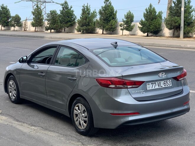 Hyundai Elantra 2018, 105,412 km - 2.0 l - Bakı