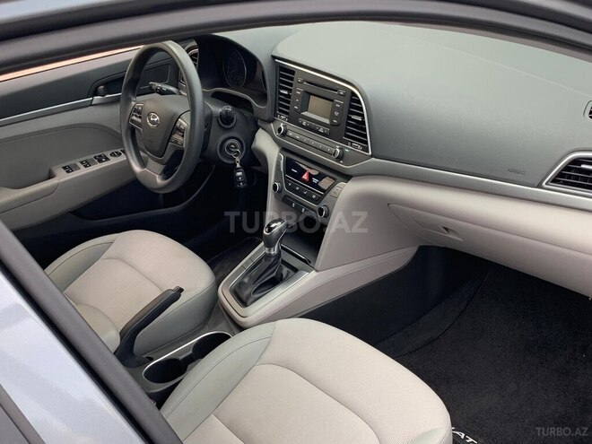 Hyundai Elantra 2018, 105,412 km - 2.0 l - Bakı