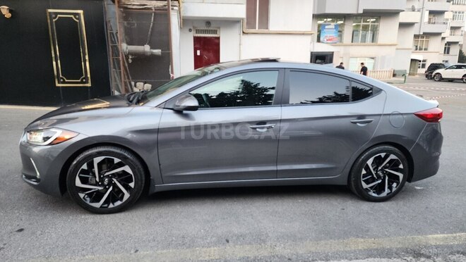 Hyundai Elantra 2018, 67,000 km - 2.0 л - Bakı