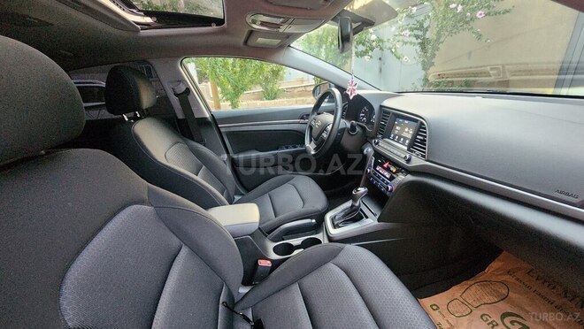 Hyundai Elantra 2018, 67,000 km - 2.0 л - Bakı
