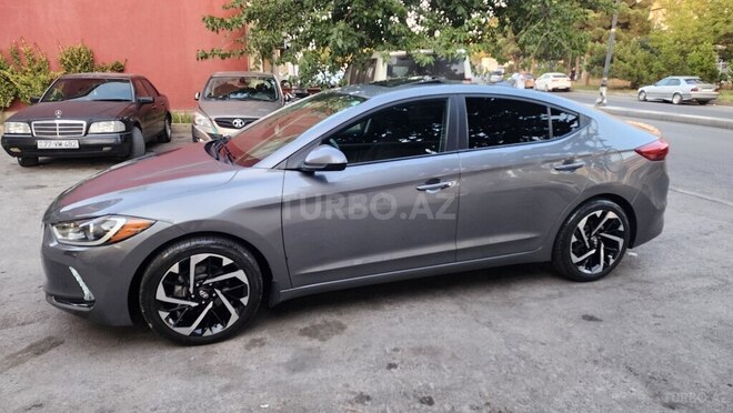 Hyundai Elantra 2018, 67,000 km - 2.0 л - Bakı