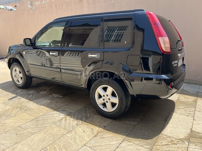 Nissan X-Trail 2011, 325,000 km - 2.5 l - Bakı