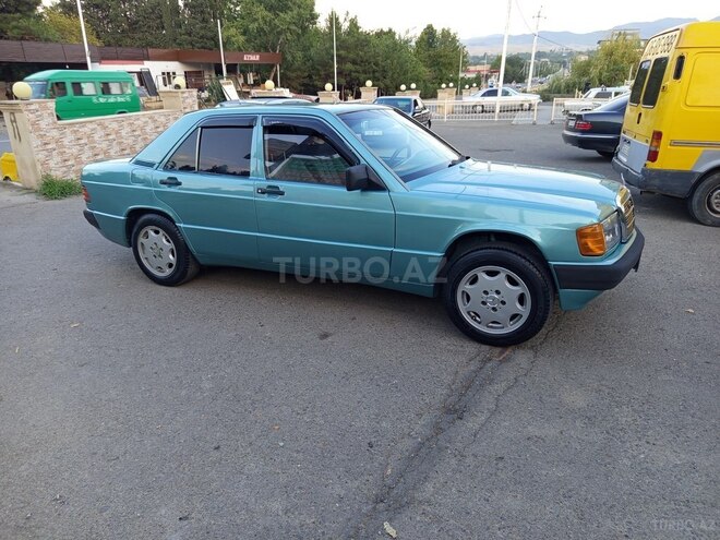 Mercedes 190 1992, 228,000 km - 2.0 л - Bakı