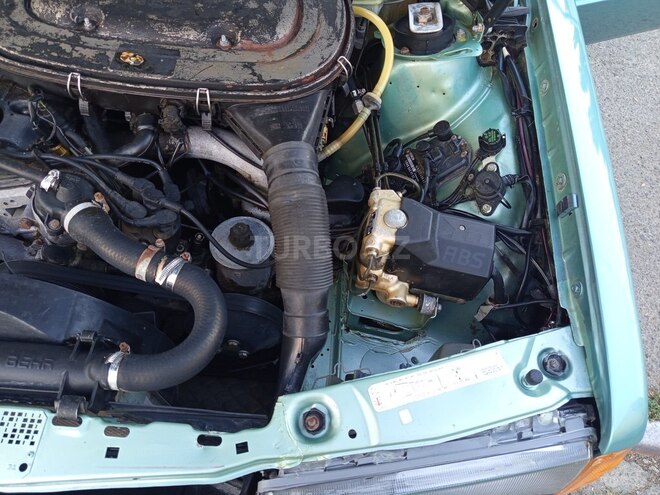 Mercedes 190 1992, 228,000 km - 2.0 л - Bakı