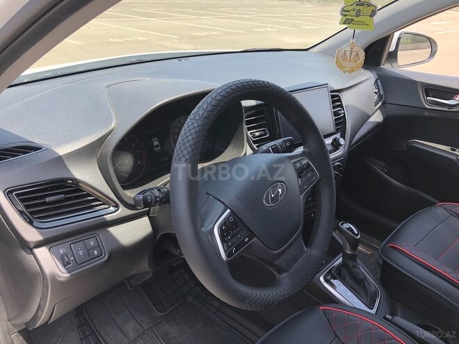 Hyundai Accent 2021, 132,100 km - 1.6 л - Bakı