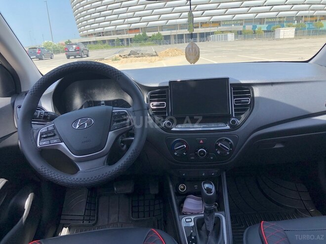 Hyundai Accent 2021, 132,100 km - 1.6 л - Bakı