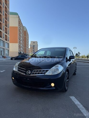 Nissan Tiida-1