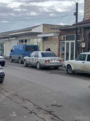 Mercedes E 250 1991, 585,855 km - 2.5 l - Sabirabad