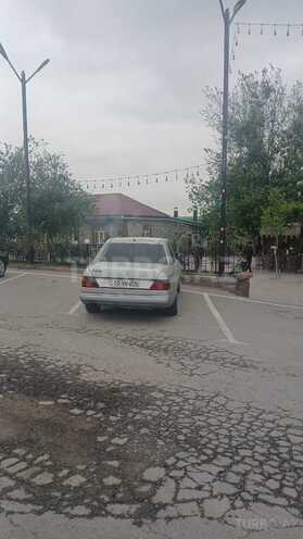 Mercedes E 250 1991, 585,855 km - 2.5 l - Sabirabad
