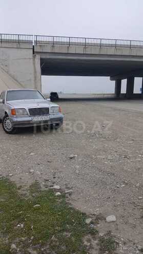 Mercedes E 250 1991, 585,855 km - 2.5 l - Sabirabad