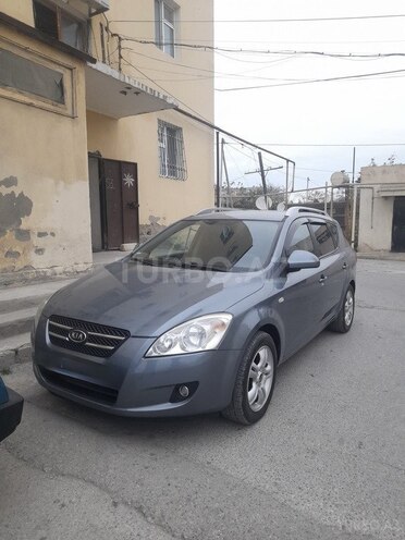 Kia Ceed 2008, 330,000 km - 1.4 л - Sumqayıt