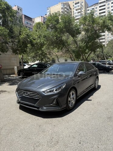 Hyundai Sonata-5