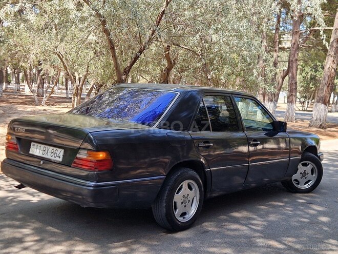 Mercedes E 200 1994, 287,034 km - 2.0 l - Sumqayıt