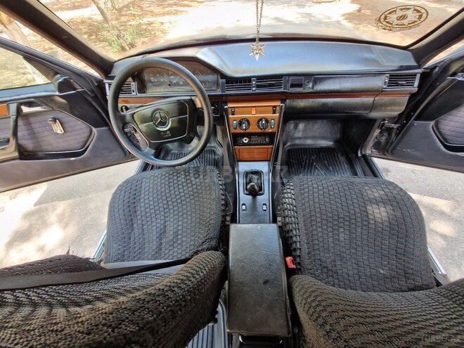 Mercedes E 200 1994, 287,034 km - 2.0 l - Sumqayıt