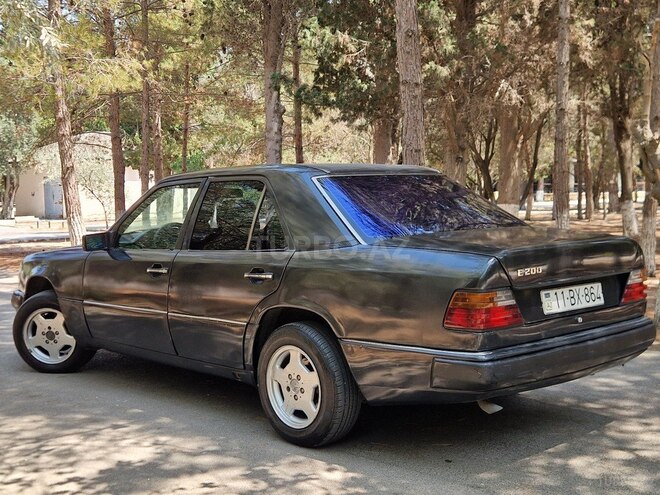 Mercedes E 200 1994, 287,034 km - 2.0 l - Sumqayıt