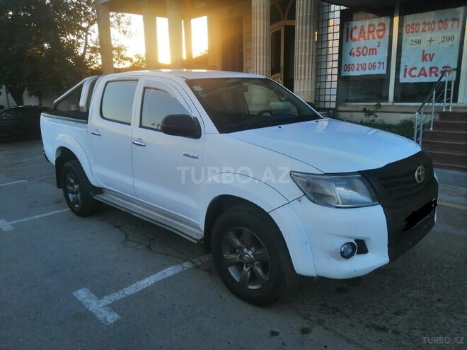 Toyota Hilux 2008, 387,000 km - 2.5 л - Bakı