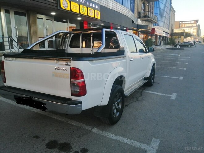 Toyota Hilux 2008, 387,000 km - 2.5 л - Bakı