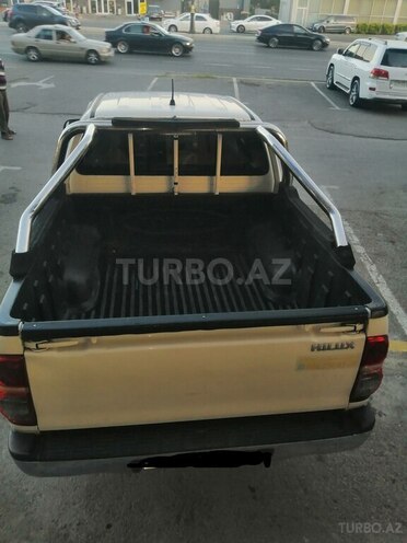 Toyota Hilux 2008, 387,000 km - 2.5 л - Bakı
