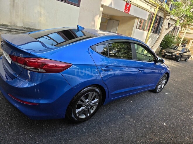 Hyundai Elantra 2016, 104,607 km - 2.0 l - Bakı