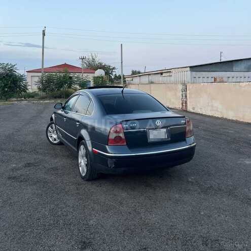 Volkswagen Passat 2004, 328,000 km - 1.8 l - Ağcabədi