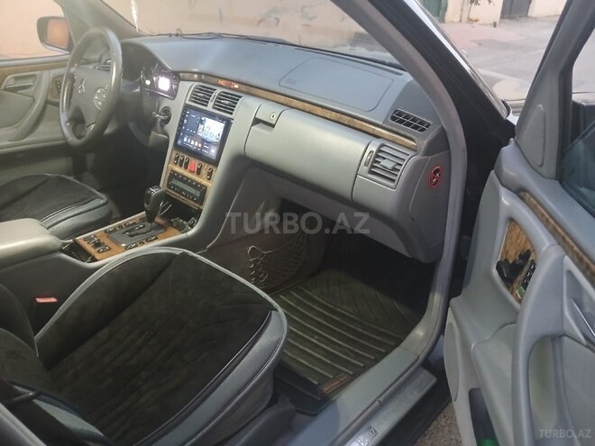 Mercedes E 280 2000, 245,000 km - 2.8 l - Bakı