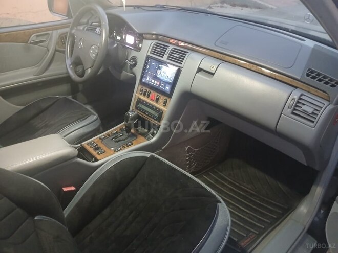 Mercedes E 280 2000, 245,000 km - 2.8 l - Bakı