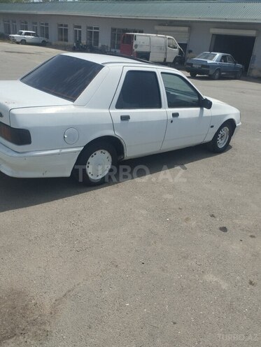 Ford Sierra 1988, 500,000 km - 1.6 l - Salyan