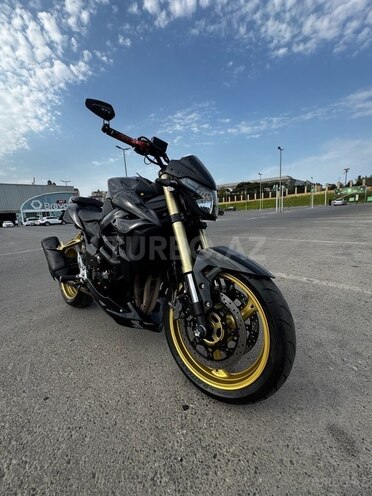 Suzuki  2011, 8,367 km - 0.8 l - Bakı