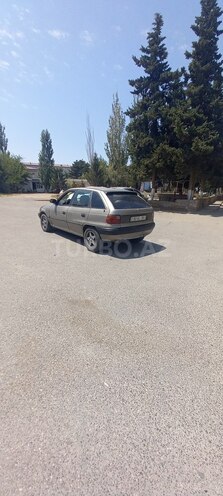 Opel Astra 1996, 370,000 km - 1.6 l - Sumqayıt