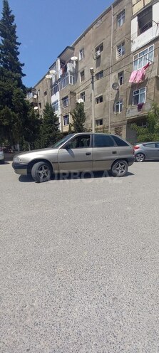 Opel Astra 1996, 370,000 km - 1.6 l - Sumqayıt