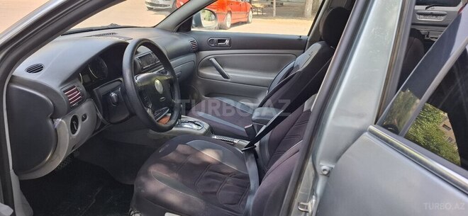 Volkswagen Passat 2004, 321,000 km - 1.8 l - Bakı