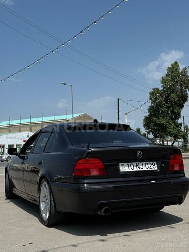 BMW 528 2000, 325,000 km - 2.8 л - Bakı