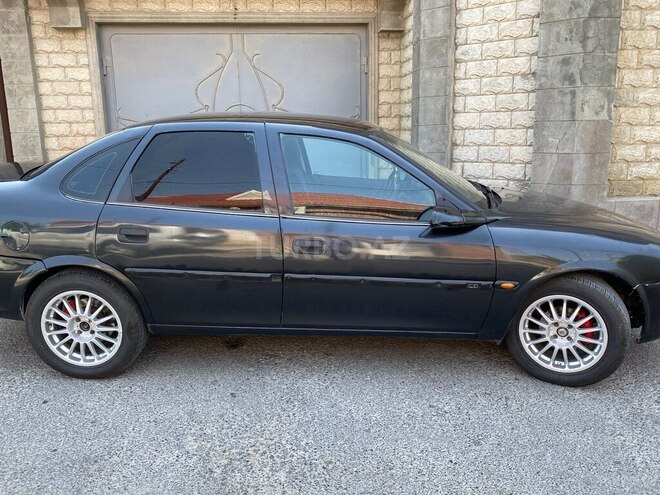 Opel Vectra 1997, 425,000 km - 1.8 л - Bakı