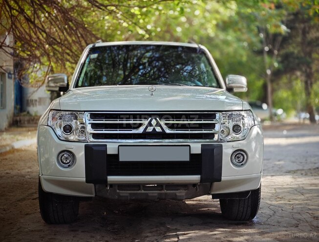 Mitsubishi Pajero 2011, 189,000 km - 3.5 l - Bakı
