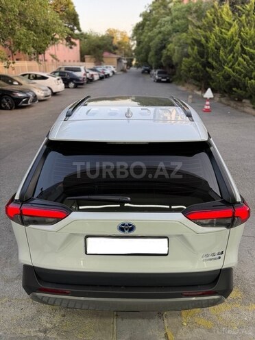 Toyota RAV4 2024, 4,900 km - 2.5 l - Bakı