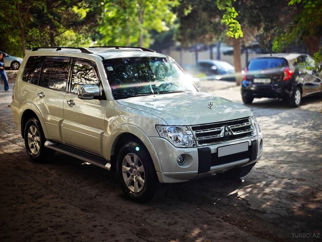 Mitsubishi Pajero 2011, 189,000 km - 3.5 l - Bakı