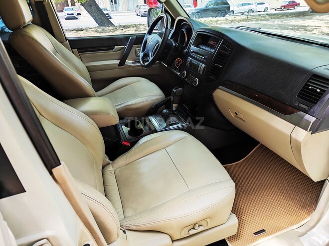 Mitsubishi Pajero 2011, 189,000 km - 3.5 l - Bakı