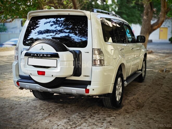 Mitsubishi Pajero 2011, 189,000 km - 3.5 l - Bakı