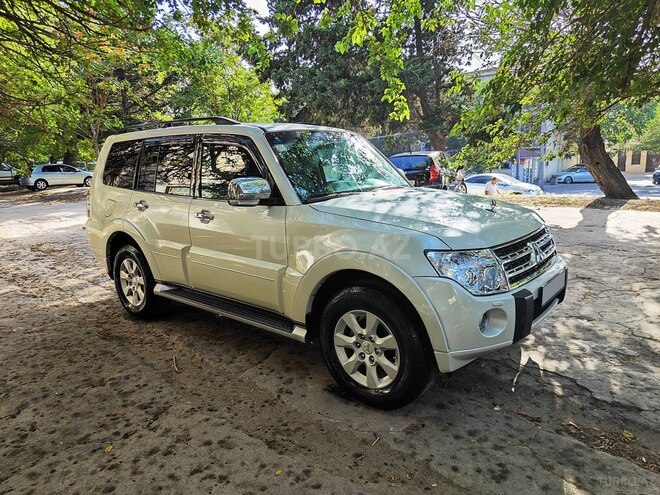 Mitsubishi Pajero 2011, 189,000 km - 3.5 l - Bakı
