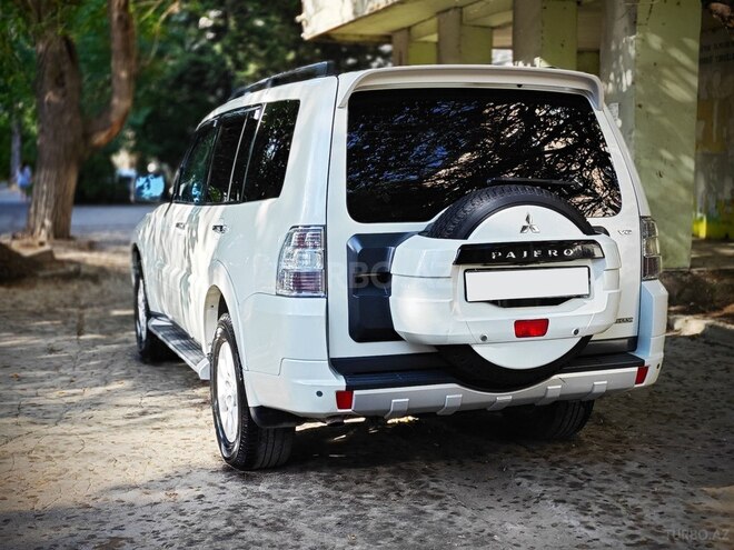 Mitsubishi Pajero 2011, 189,000 km - 3.5 l - Bakı