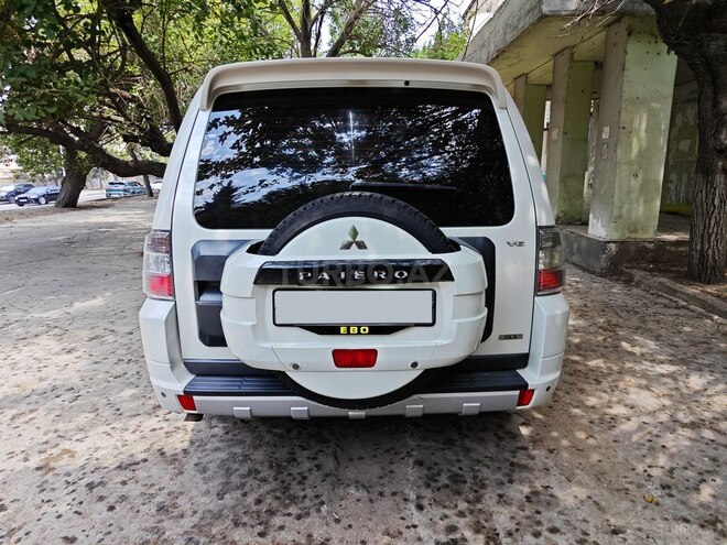 Mitsubishi Pajero 2011, 189,000 km - 3.5 l - Bakı